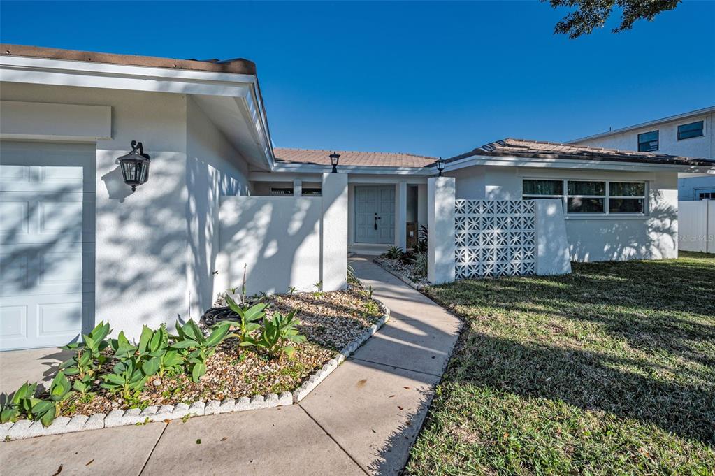 Largo, Florida, 33770, United States, 3 Bedrooms Bedrooms, ,2 BathroomsBathrooms,Residential,For Sale,1991243