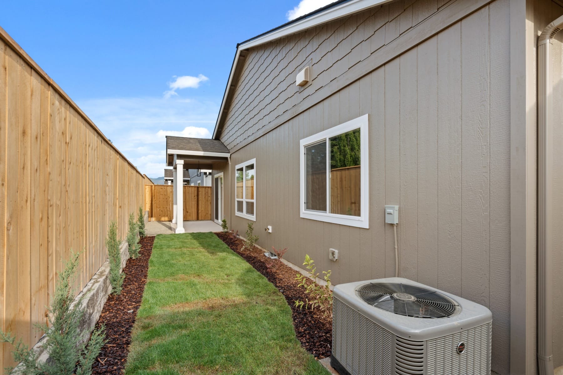  2217 Piazza Drive Medford, OR 97501 - 物件實景