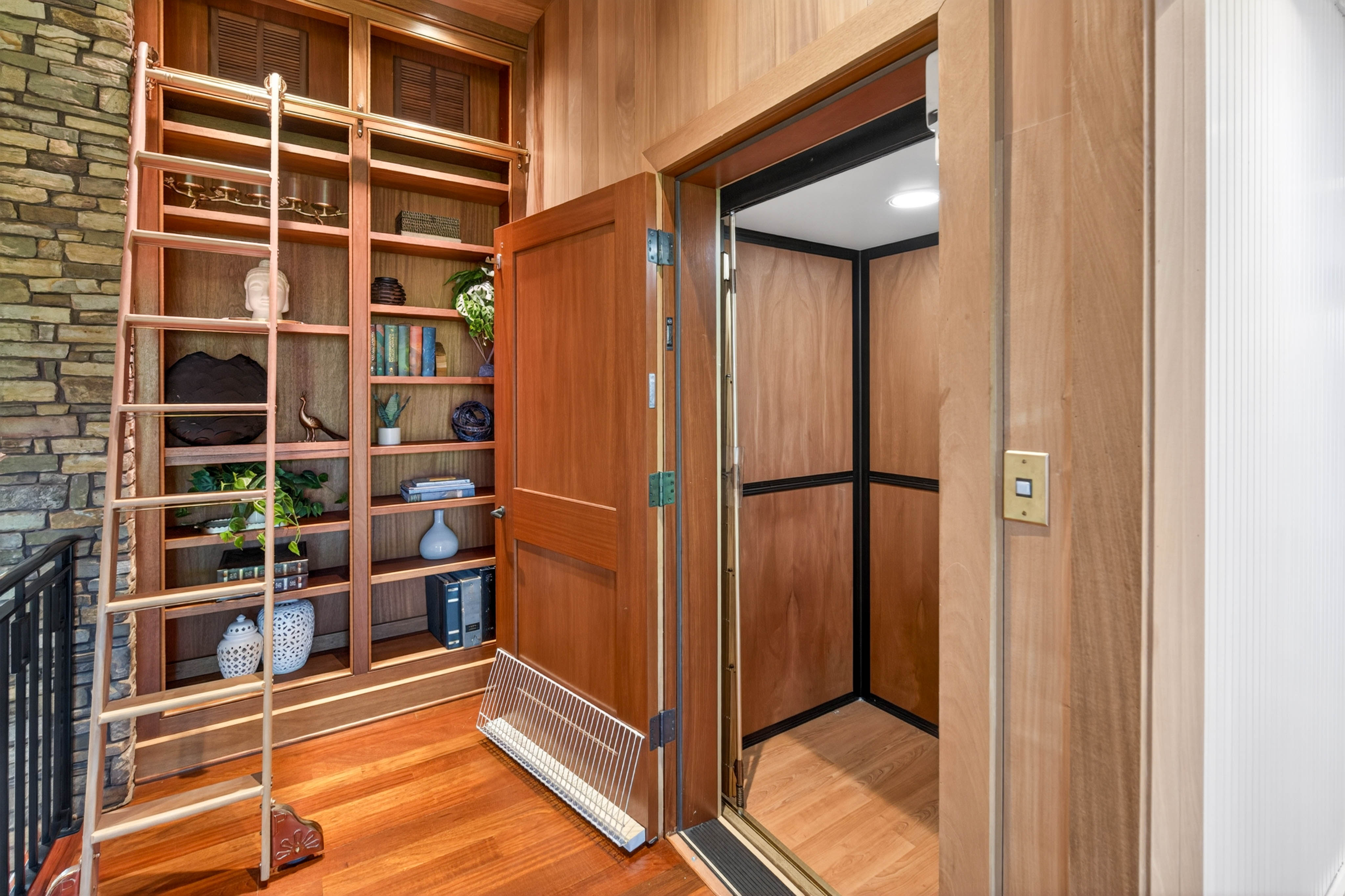  2252 Sandpiper Road, Virginia Beach, VA 23456 - 物件實景