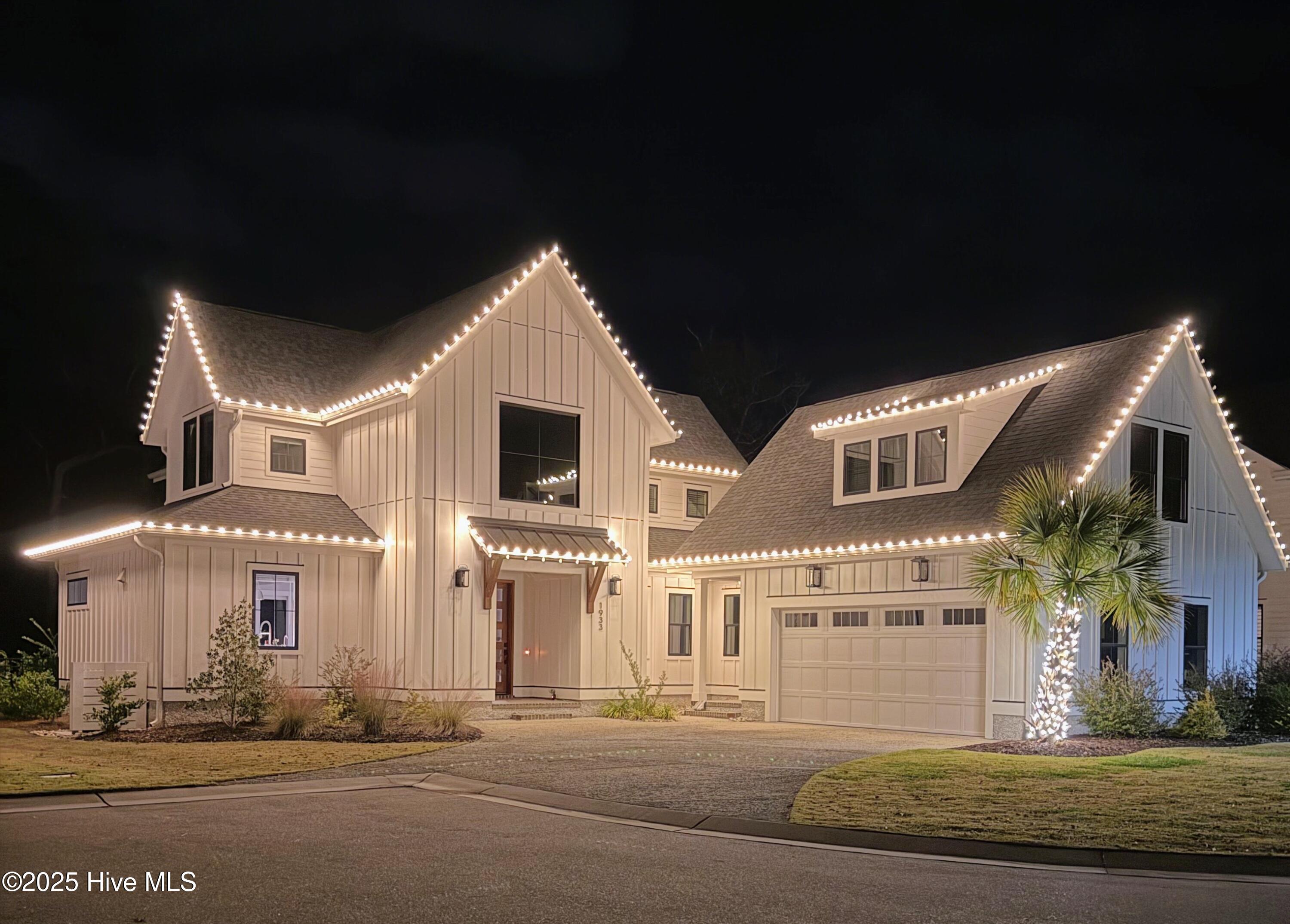 Wilmington, North Carolina, 28411, United States, 4 Bedrooms Bedrooms, ,5 BathroomsBathrooms,Residential,For Sale,1992122