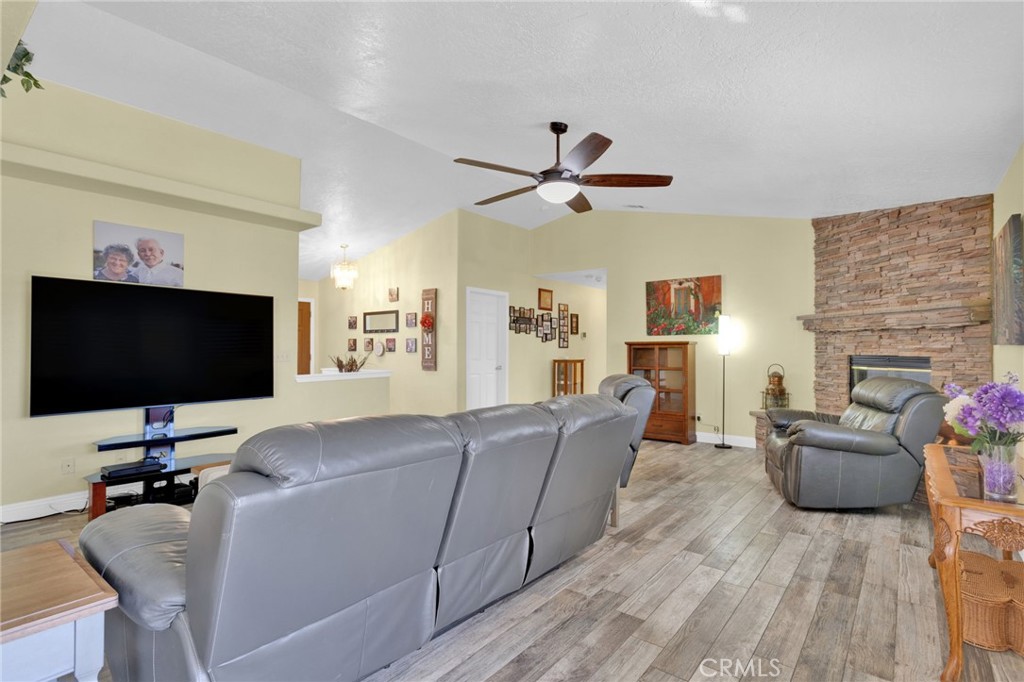 Apple Valley, California, 92307, United States, 4 Bedrooms Bedrooms, ,2 BathroomsBathrooms,Residential,For Sale,2002062