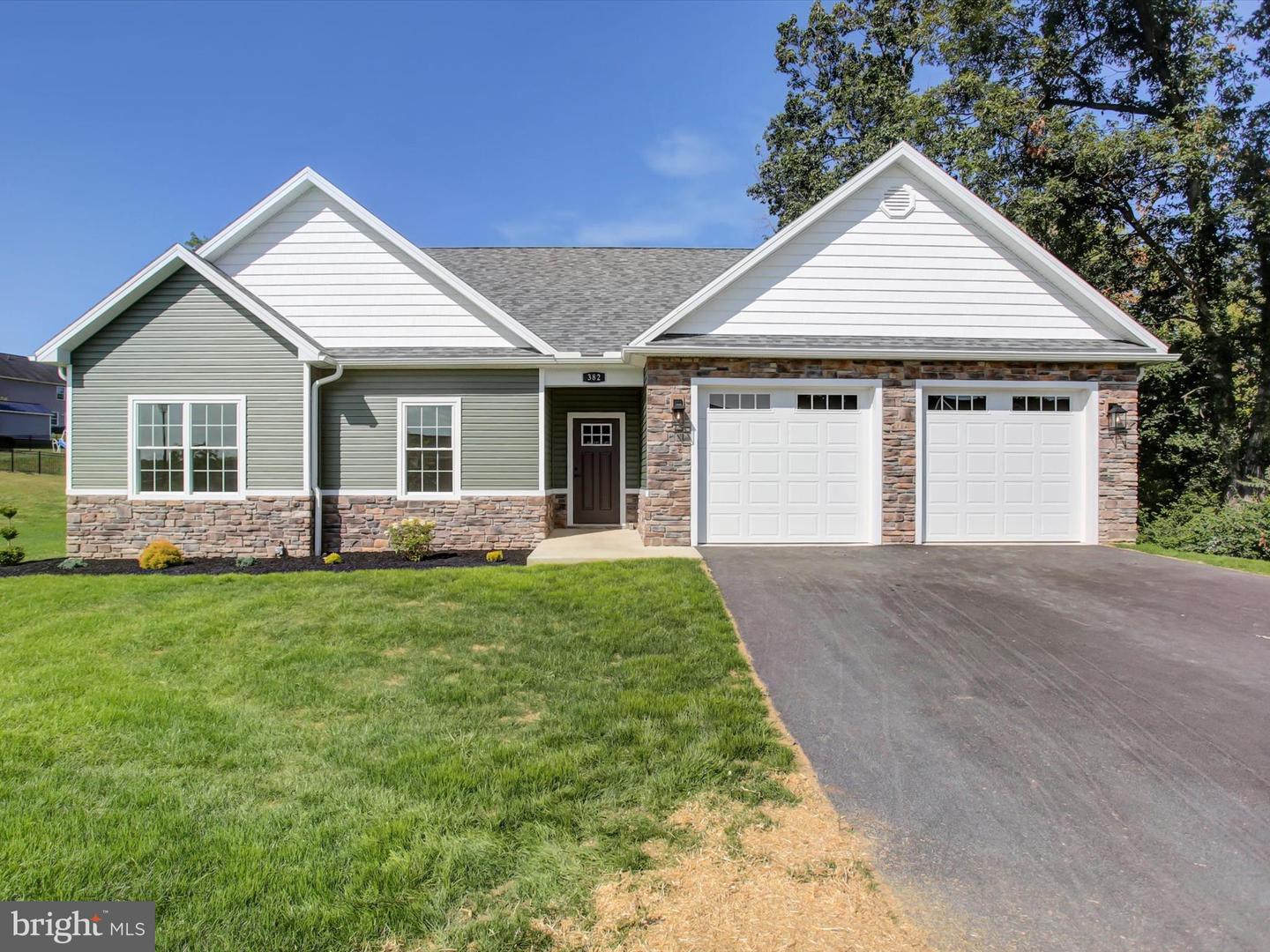 Greencastle, Pennsylvania, 17225, United States, 3 Bedrooms Bedrooms, ,2 BathroomsBathrooms,Residential,For Sale,1933339