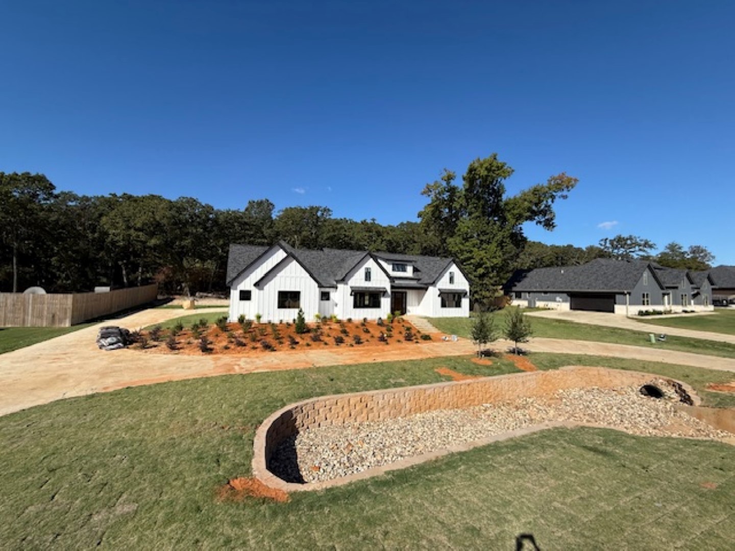 Tyler, Texas, 75706, United States, 4 Bedrooms Bedrooms, ,4 BathroomsBathrooms,Residential,For Sale,1983227