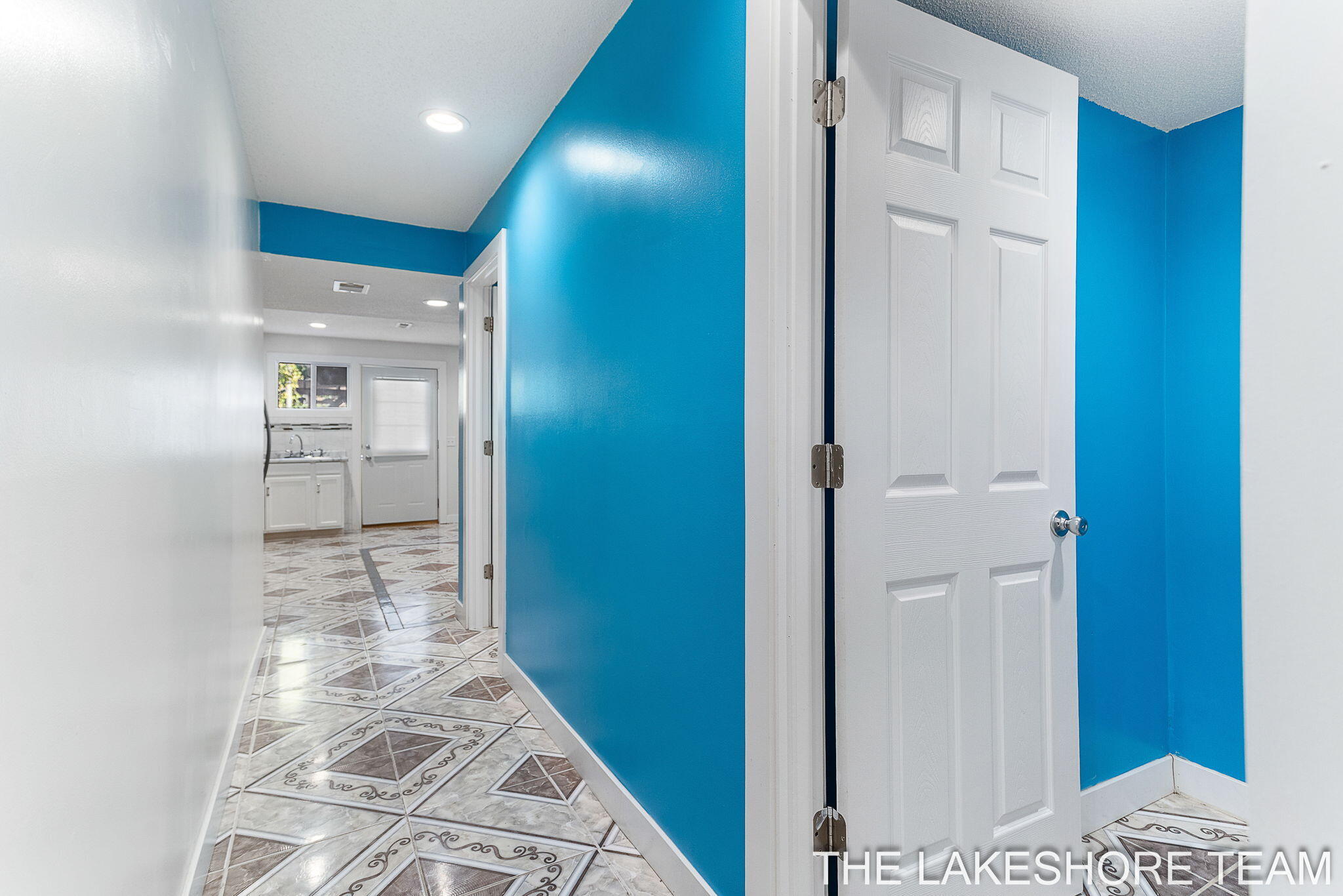 Holland, Michigan, 49424, United States, 5 Bedrooms Bedrooms, ,4 BathroomsBathrooms,Residential,For Sale,1973082