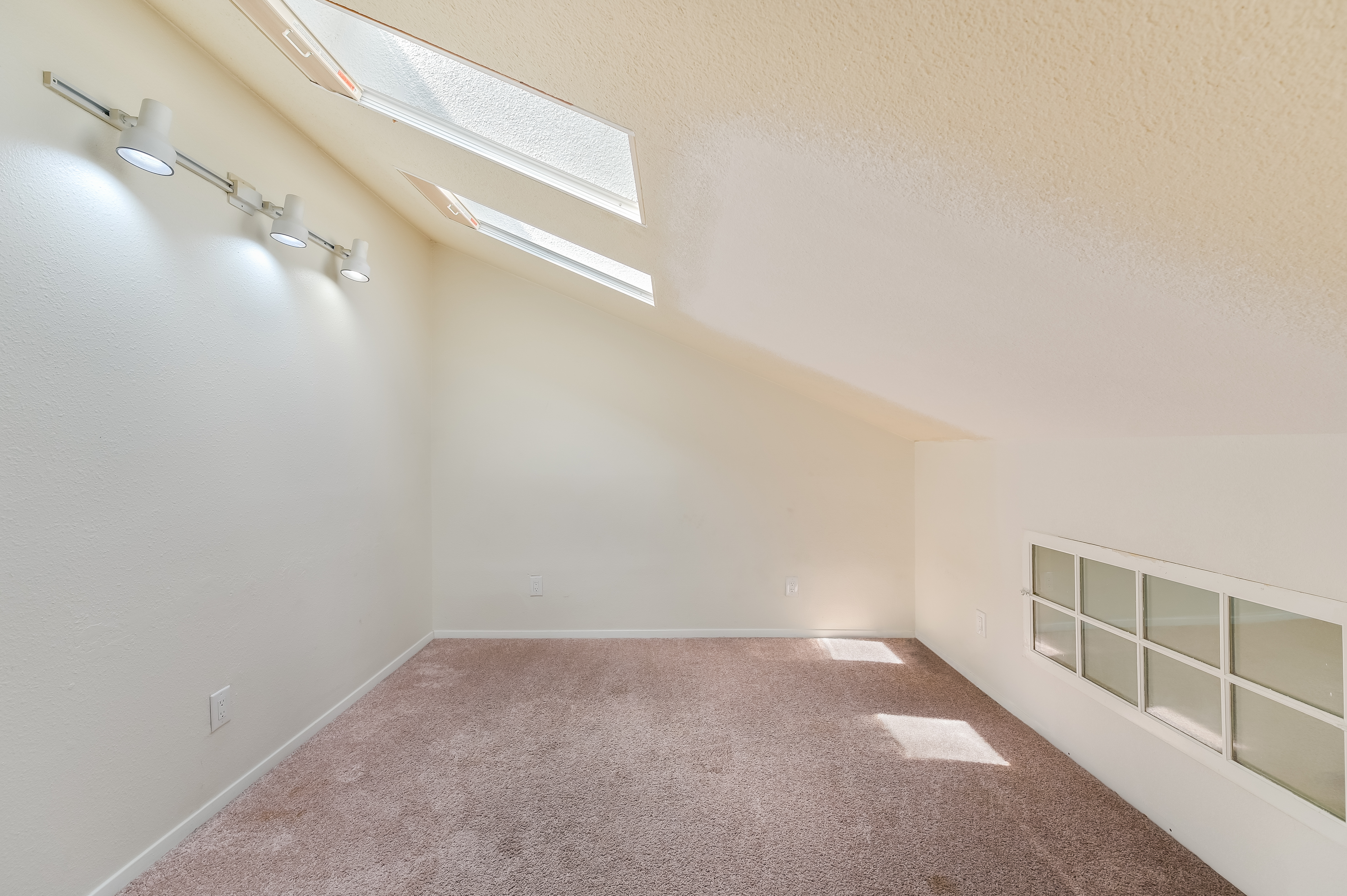  2612 San Pedro Street #223, Austin, TX 78705 - 物件實景