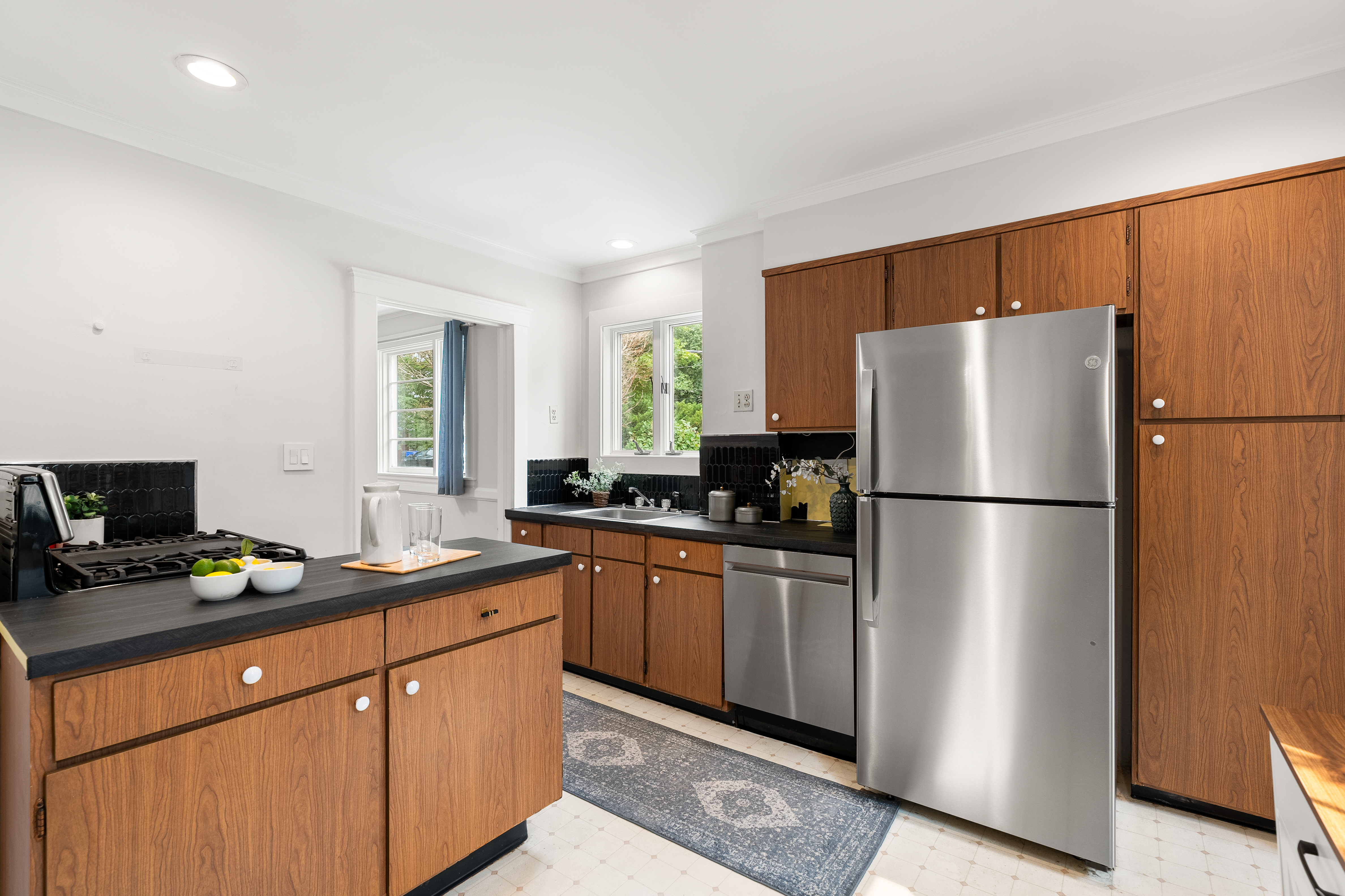  67 Ronald Road, Arlington, MA, 02474 - 物件實景