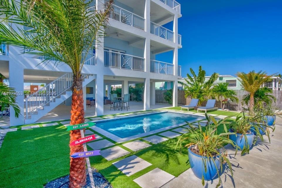 Key Largo, Florida, 33037, United States, 5 Bedrooms Bedrooms, ,3 BathroomsBathrooms,Residential,For Sale,2002061