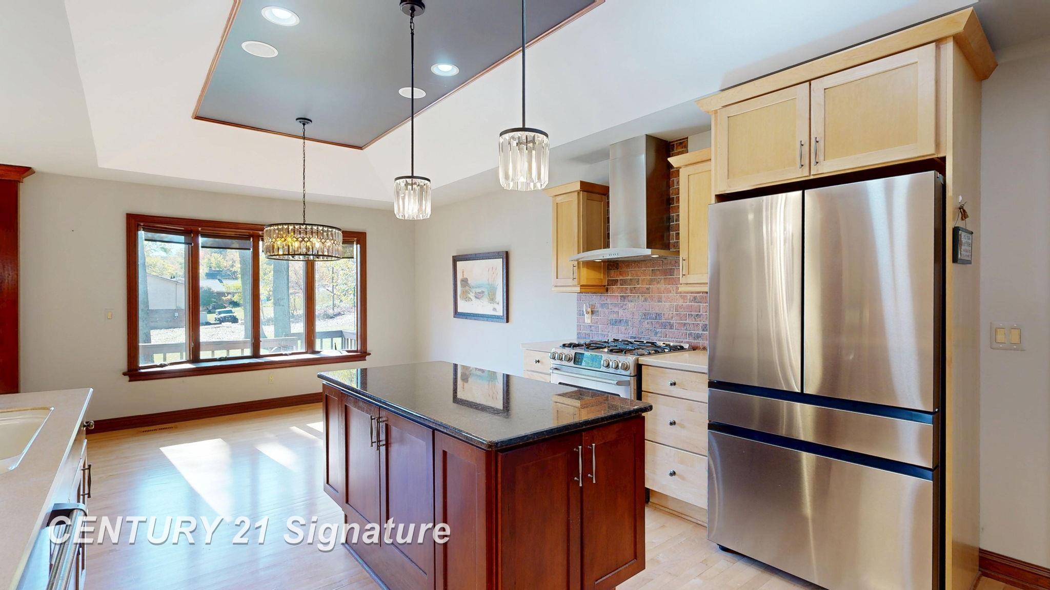 Fenton, Michigan, 48430, United States, 6 Bedrooms Bedrooms, ,4 BathroomsBathrooms,Residential,For Sale,1976063