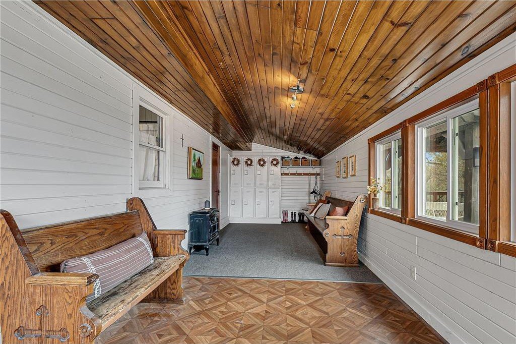 Holdingford, Minnesota, 56340, United States, 5 Bedrooms Bedrooms, ,2 BathroomsBathrooms,Residential,For Sale,1977131