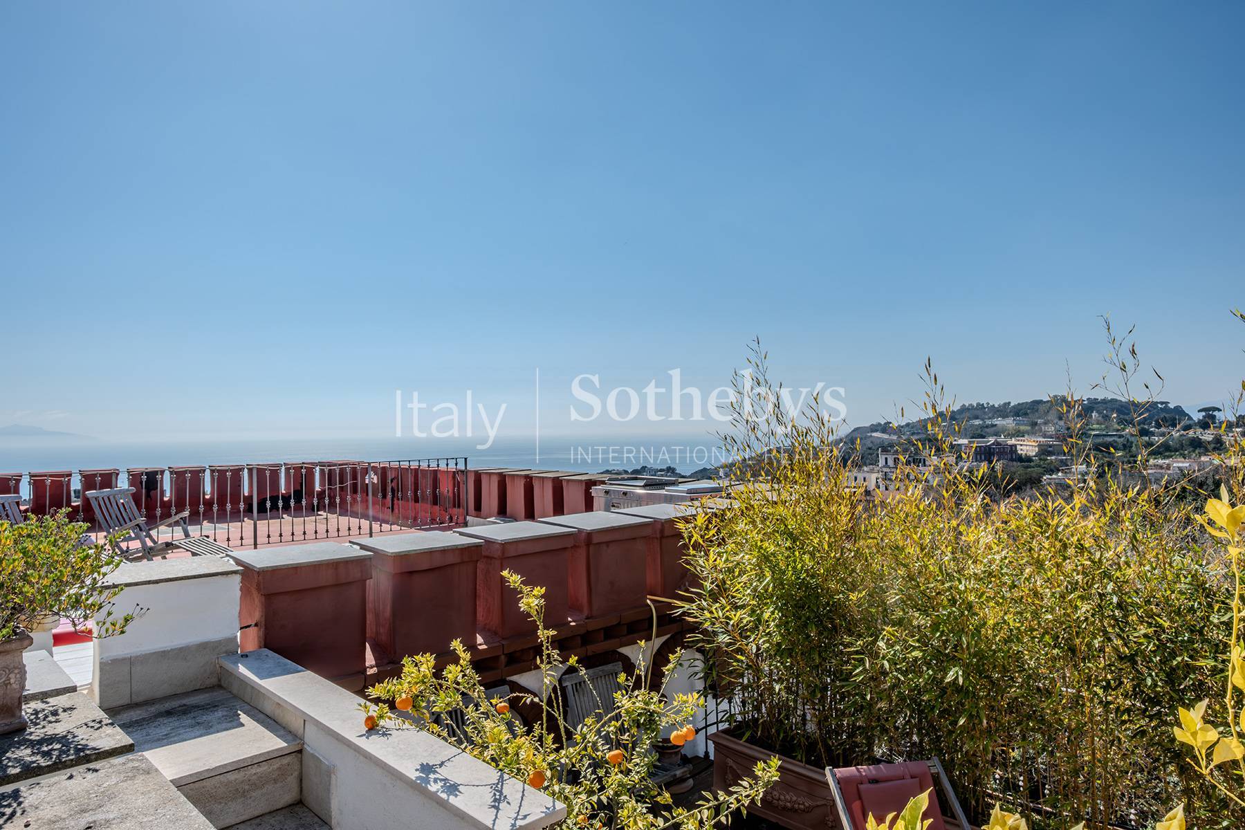  Elegant apartment with a terrace in a historic villa - 物件實景