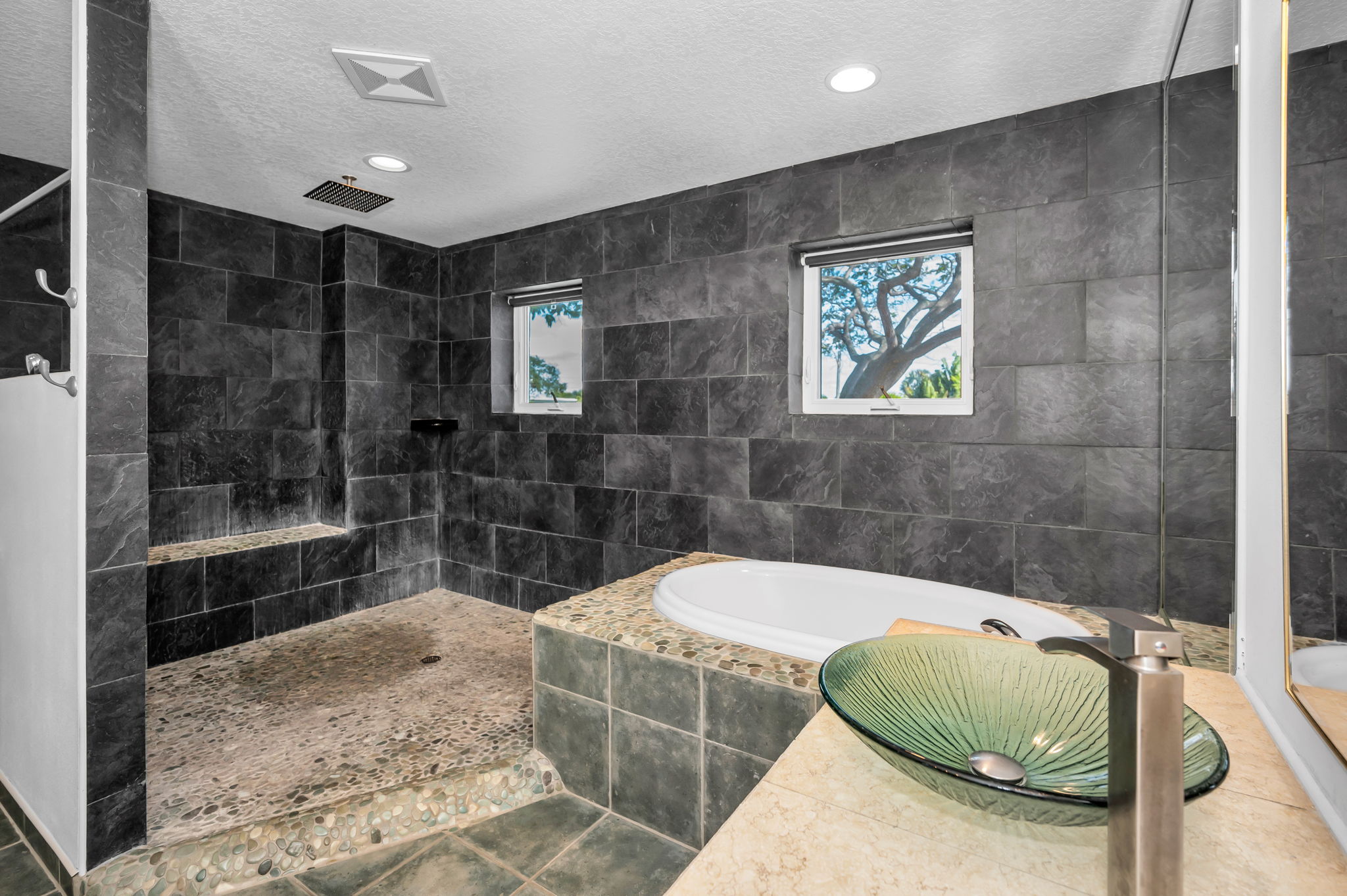 Treasure Island, Florida, 33706, United States, 3 Bedrooms Bedrooms, ,3 BathroomsBathrooms,Residential,For Sale,1996419