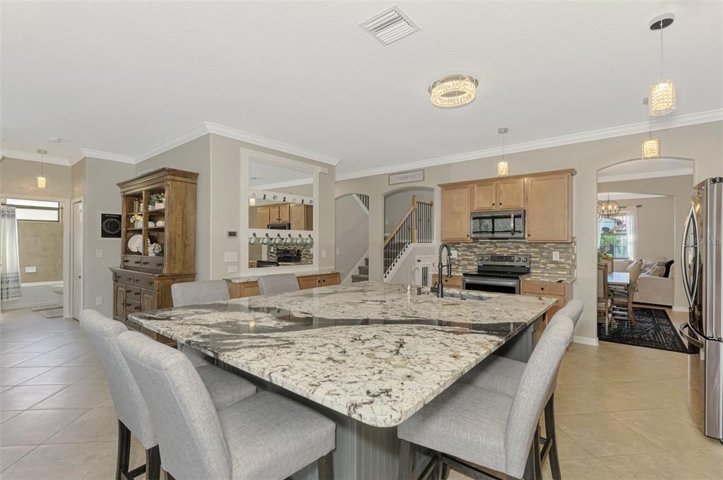 Venice, Florida, 34293, United States, 5 Bedrooms Bedrooms, ,3 BathroomsBathrooms,Residential,For Sale,1705065
