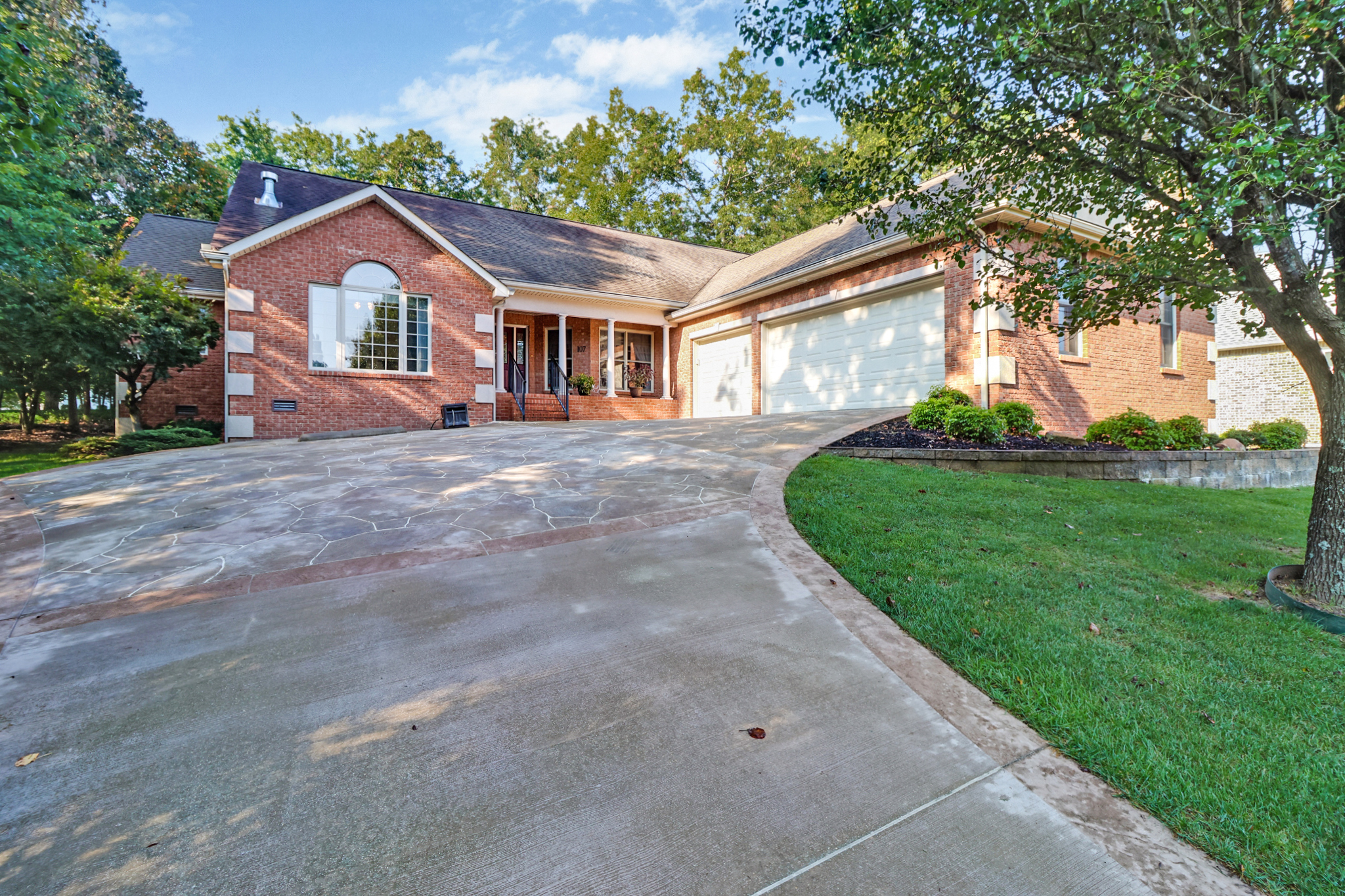 Fairfield Glade, Tennessee, 38558, United States, 3 Bedrooms Bedrooms, ,2 BathroomsBathrooms,Residential,For Sale,1945006