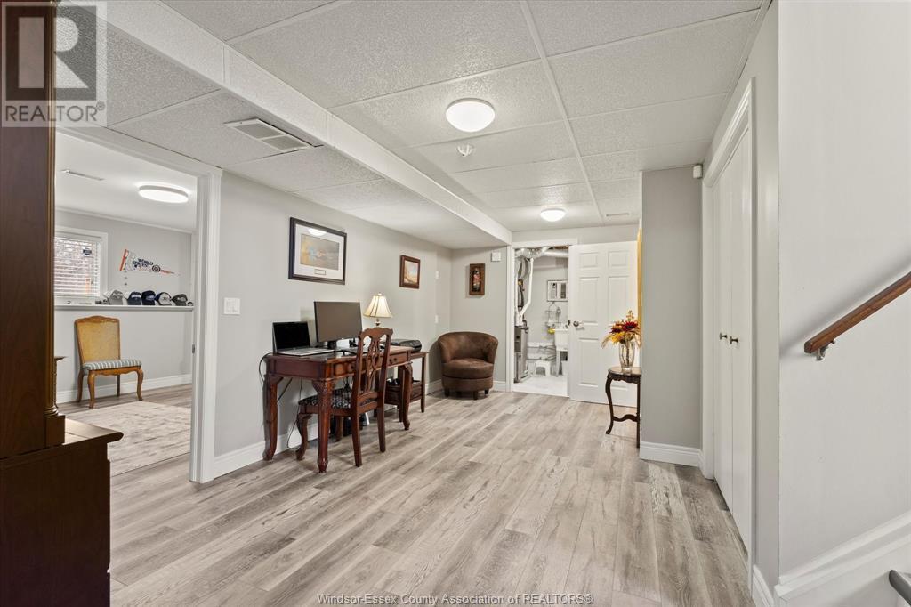 TILBURY, Ontario, N0P 2L0, CA, 3 Bedrooms Bedrooms, ,1 BathroomBathrooms,Residential,For Sale,1916893