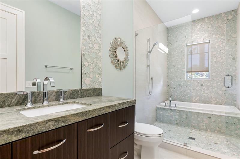 Lighthouse Point, Florida, 33064, United States, 7 Bedrooms Bedrooms, ,9 BathroomsBathrooms,Residential,For Sale,1949453