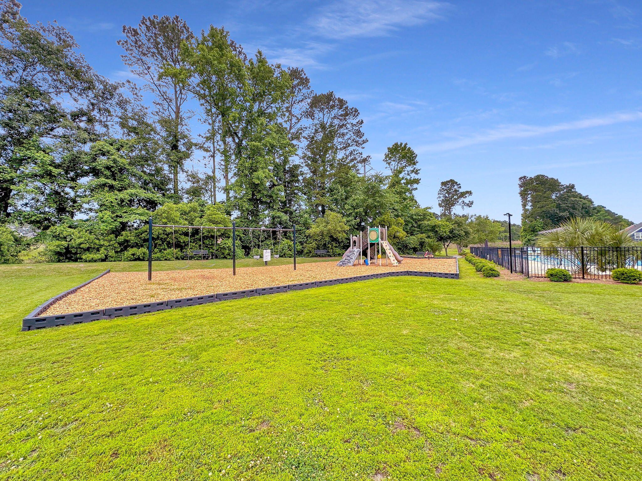 North Charleston, South Carolina, 29420, United States, 5 Bedrooms Bedrooms, ,4 BathroomsBathrooms,Residential,For Sale,1899453