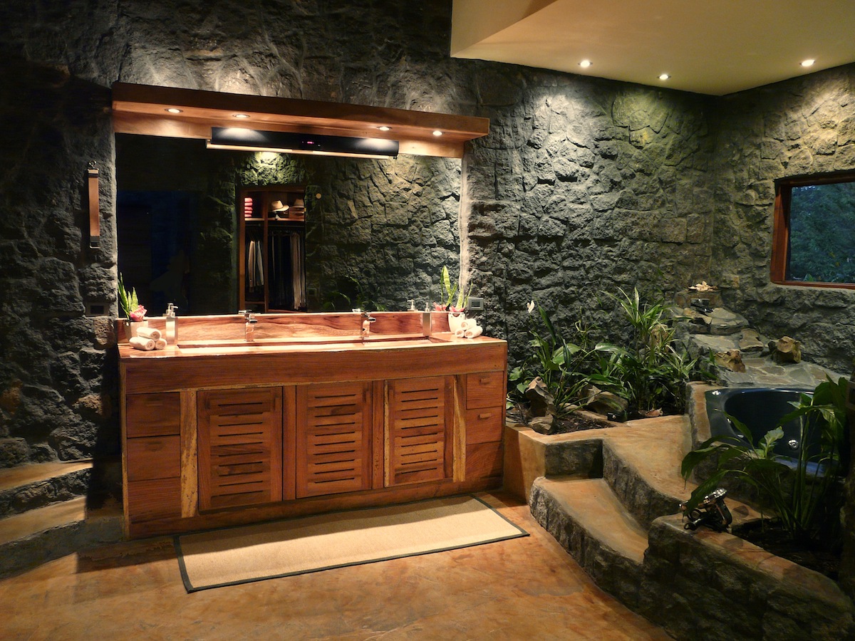 San Jose, San Jose, CR, 6 Bedrooms Bedrooms, ,6 BathroomsBathrooms,Residential,For Sale,1895467