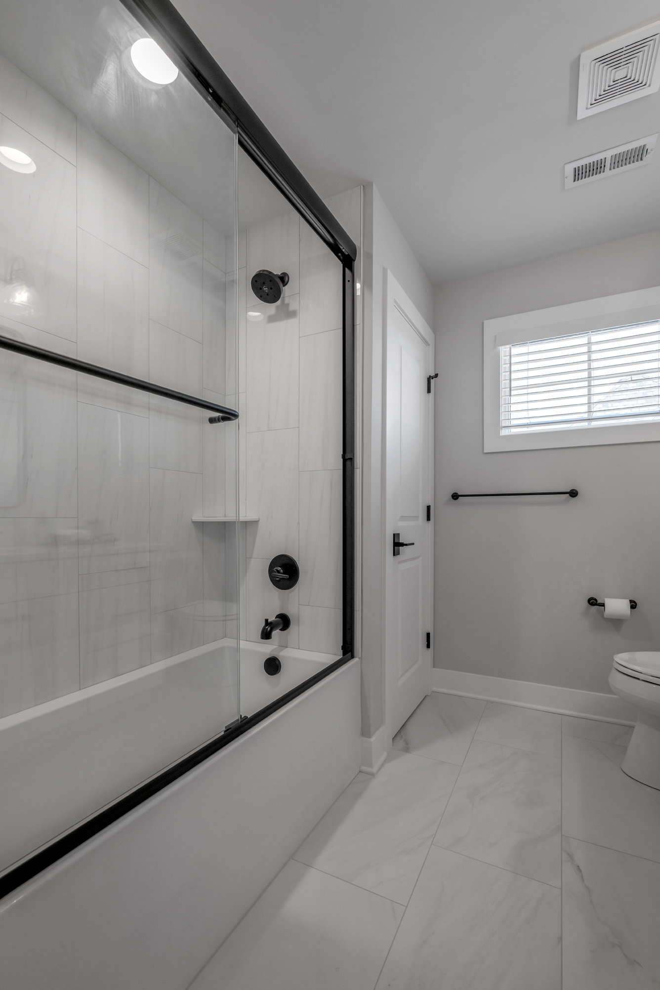  2429 Lorenzo Way - 物件實景