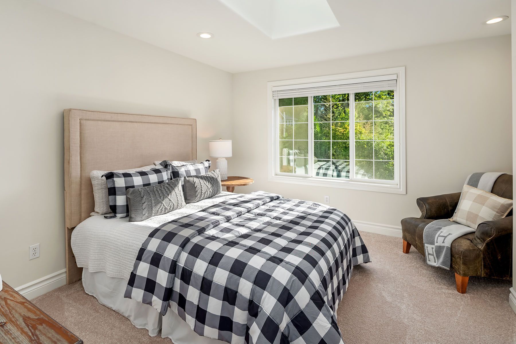  12022 NE 97th Street, Kirkland, WA 98033 - 物件實景