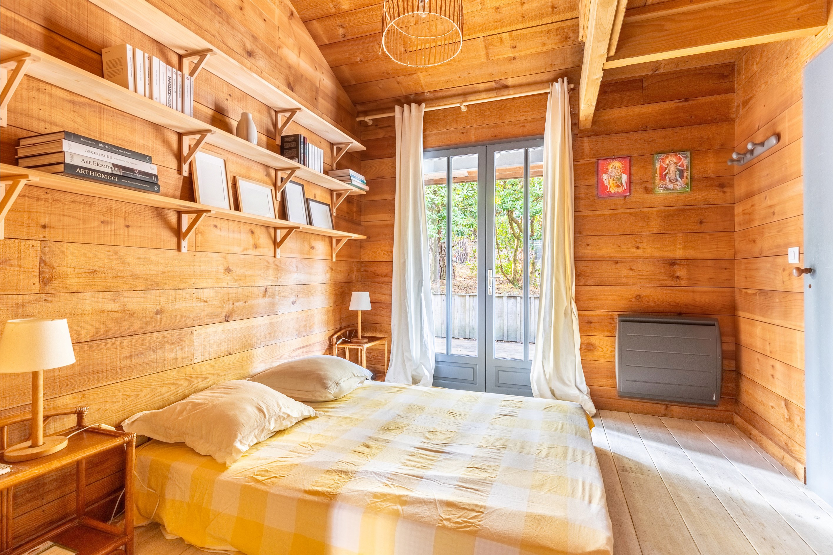  WOODEN VILLA WITH SWIMMING POOL IN THE HEART OF THE VALLONS DU FERRET - 物件實景