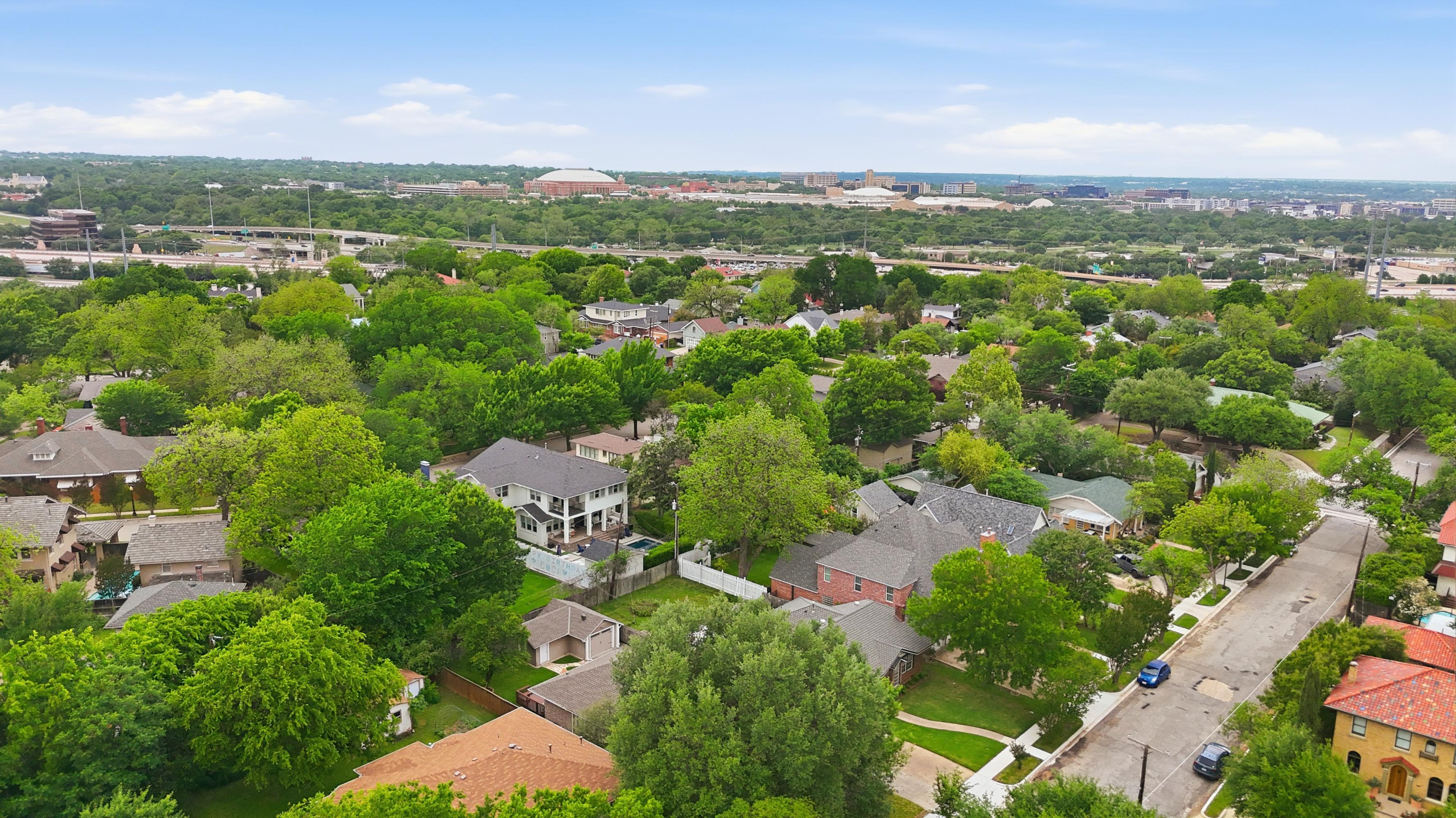  1300 Buck Avenue, Fort Worth, TX, 76110 - 物件實景