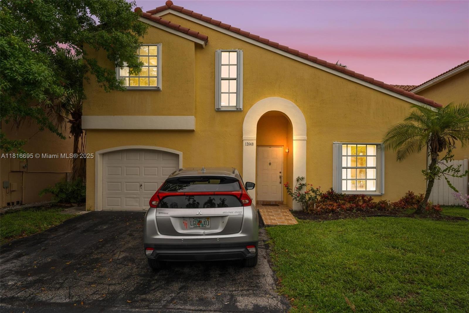 Sunrise, Florida, 33323, United States, 3 Bedrooms Bedrooms, ,3 BathroomsBathrooms,Residential,For Sale,1848108