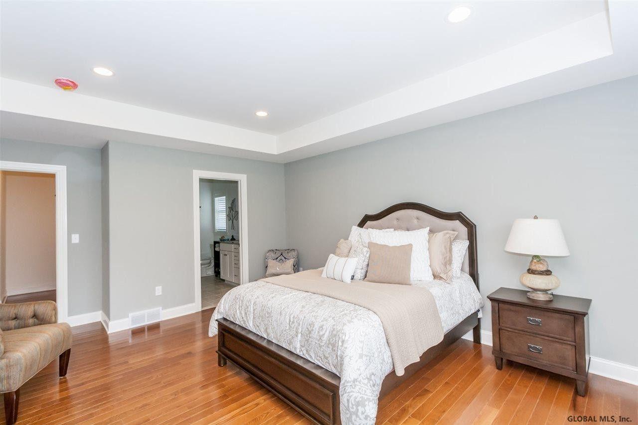 Saratoga Springs, New York, 12866, United States, 4 Bedrooms Bedrooms, ,3 BathroomsBathrooms,Residential,For Sale,1877495