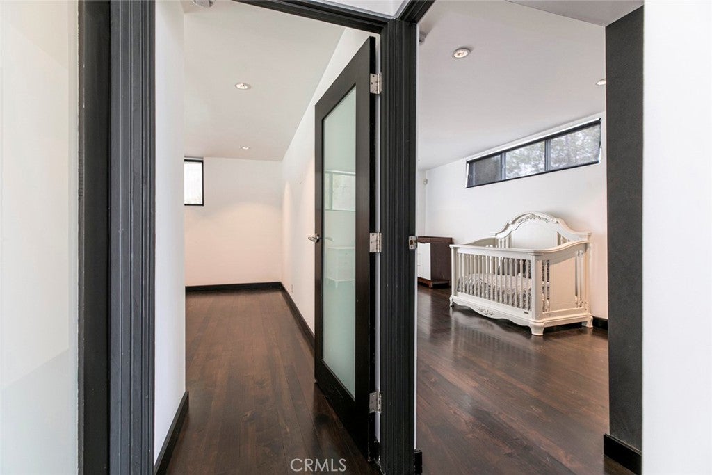 Woodland Hills, California, 91364, United States, 3 Bedrooms Bedrooms, ,3 BathroomsBathrooms,Residential,For Sale,1942330