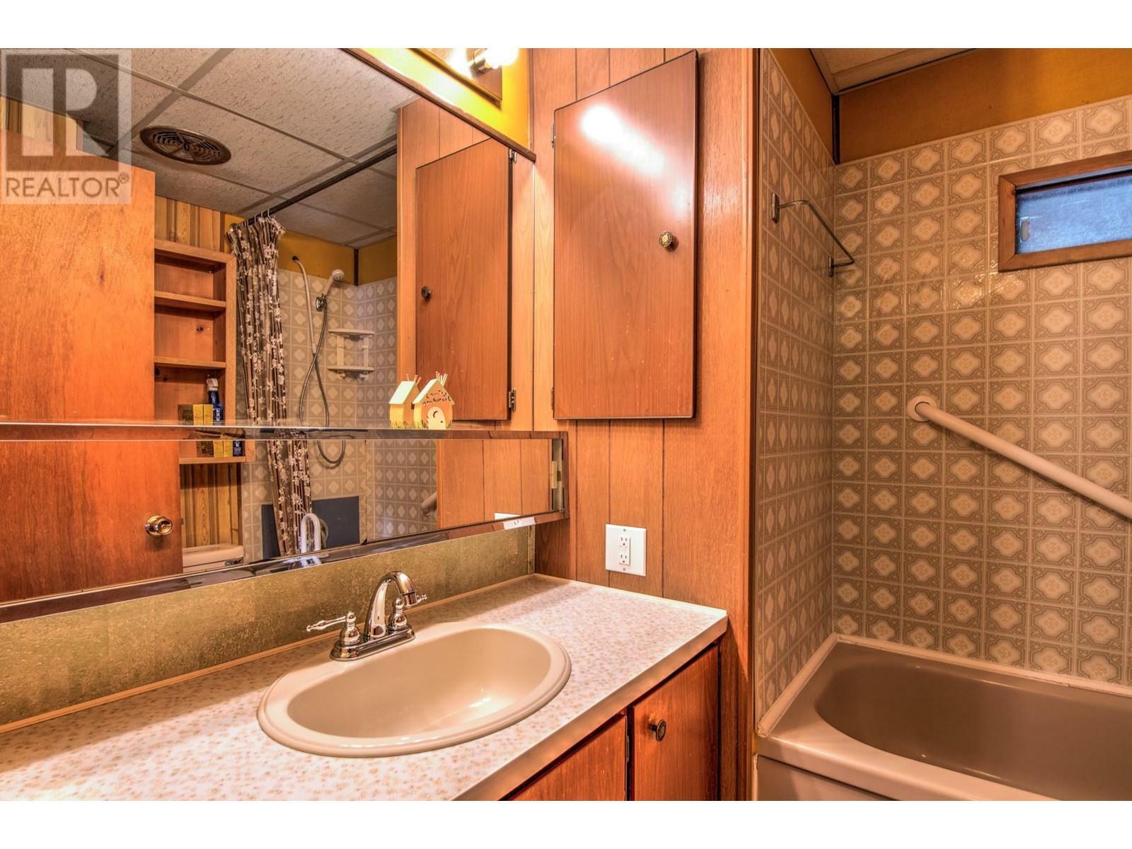 VERNON, British Columbia, V1B 3R3, CA, 3 Bedrooms Bedrooms, ,1 BathroomBathrooms,Residential,For Sale,1885937