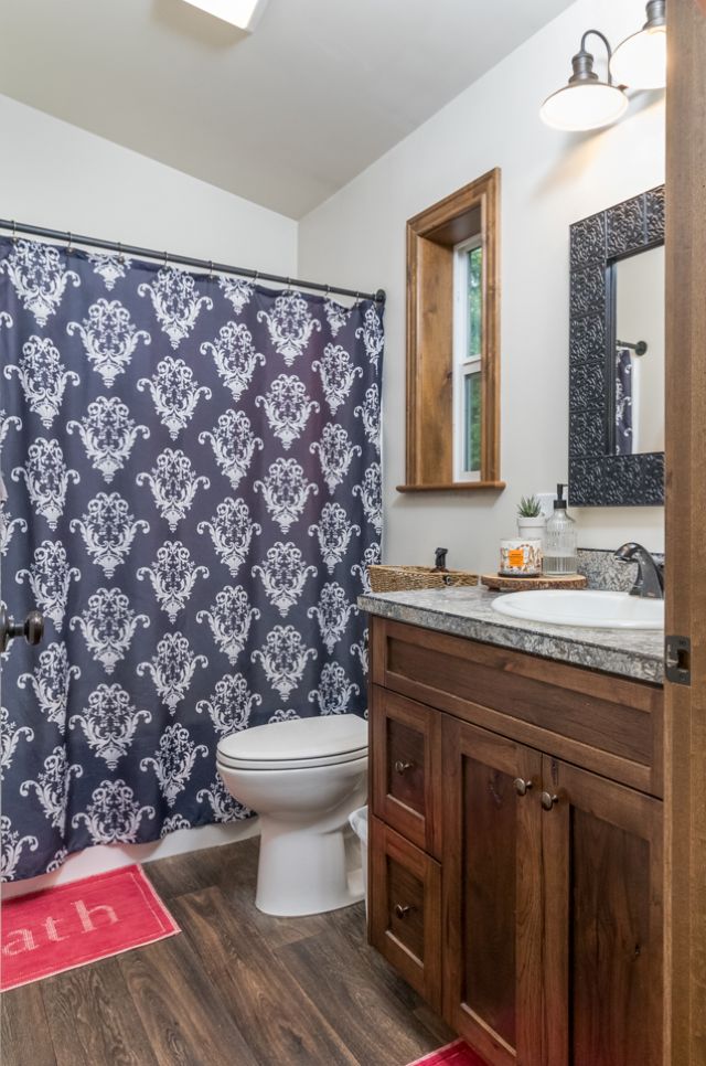 Bonners Ferry, Idaho, 83805, United States, 5 Bedrooms Bedrooms, ,3 BathroomsBathrooms,Residential,For Sale,1942969