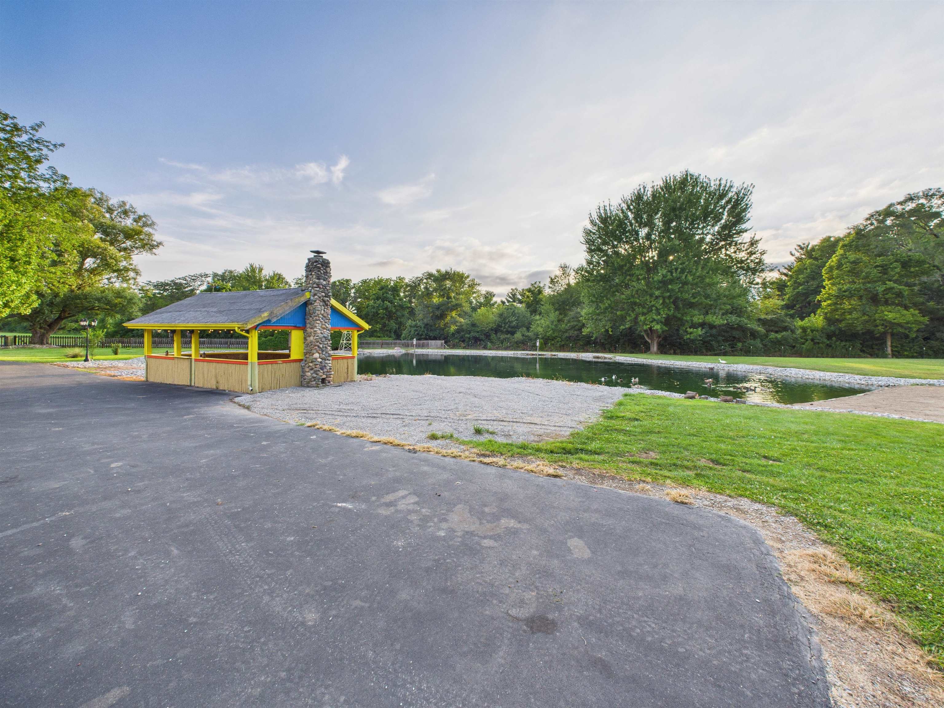 Markle, Indiana, 46770, United States, 3 Bedrooms Bedrooms, ,3 BathroomsBathrooms,Residential,For Sale,1925804