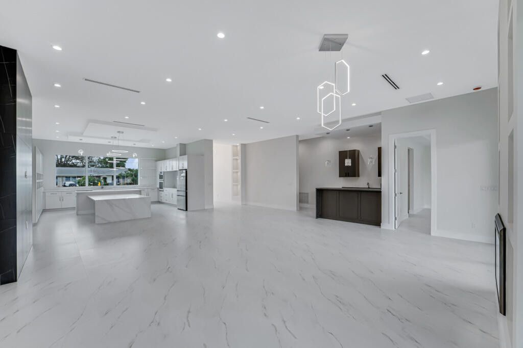 Lake Worth, Florida, 33467, United States, 5 Bedrooms Bedrooms, ,5 BathroomsBathrooms,Residential,For Sale,1982924