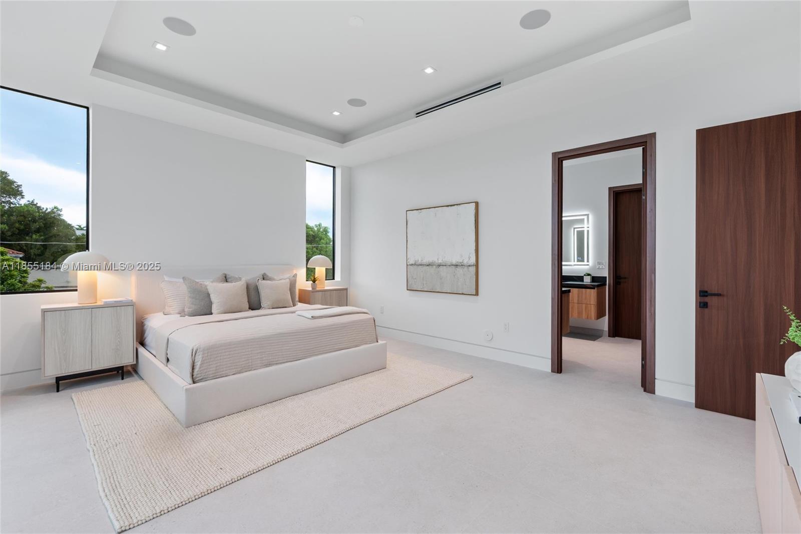 Miami, Florida, 33134, United States, 5 Bedrooms Bedrooms, ,6 BathroomsBathrooms,Residential,For Sale,1934506