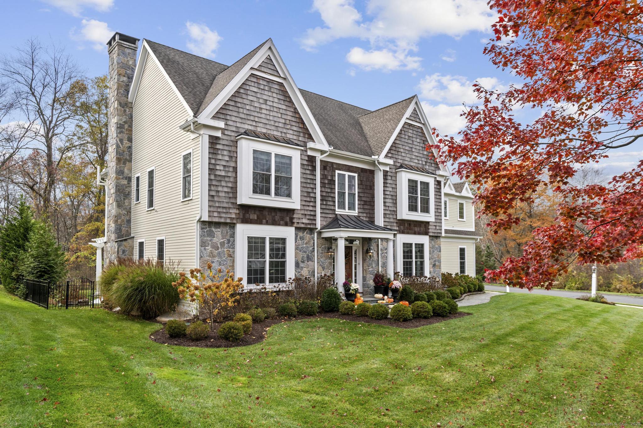 West Hartford, Connecticut, 06117, United States, 4 Bedrooms Bedrooms, ,5 BathroomsBathrooms,Residential,For Sale,1989224