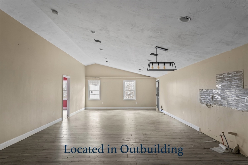 Raynham, Massachusetts, 02767, United States, 4 Bedrooms Bedrooms, ,3 BathroomsBathrooms,Residential,For Sale,2001921