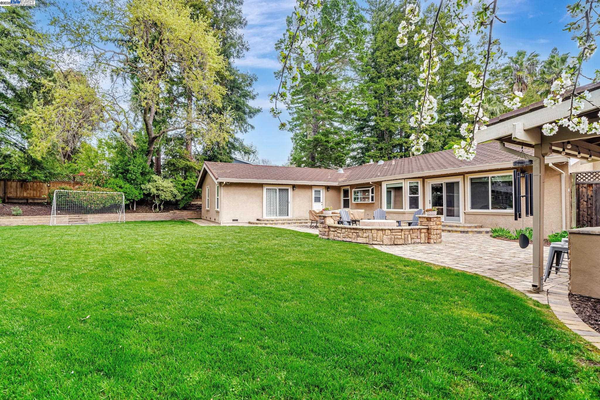 Danville, California, 94526, United States, 4 Bedrooms Bedrooms, ,3 BathroomsBathrooms,Residential,For Sale,1992815