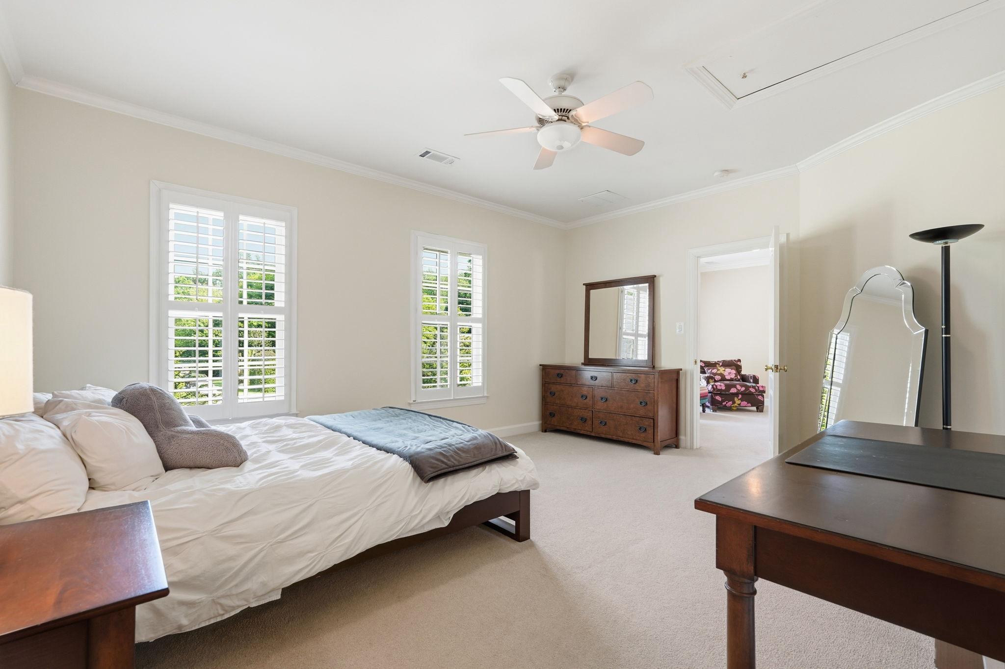  7818 Crownhurst Court, Mclean, VA, 22102 - 物件實景