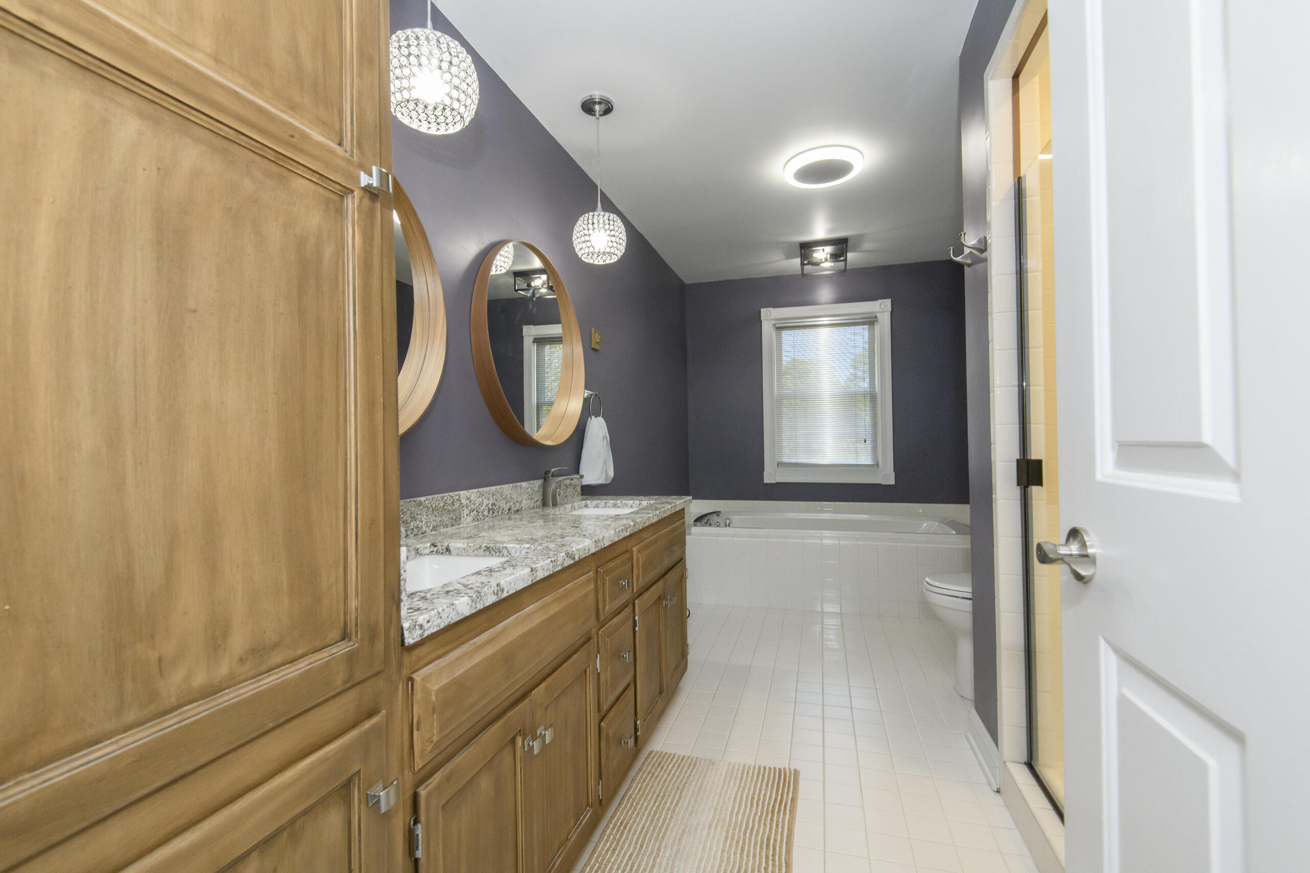 Wind Point, Wisconsin, 53402, United States, 4 Bedrooms Bedrooms, ,3 BathroomsBathrooms,Residential,For Sale,2048507