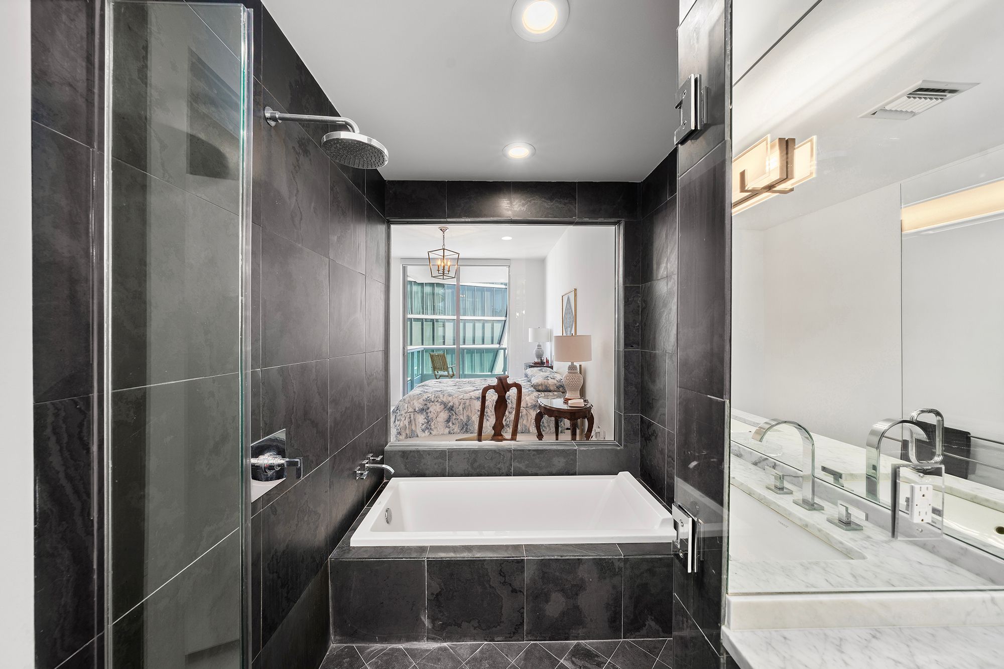 900 Biscayne Blvd, Miami, FL, 33132 - 物件實景