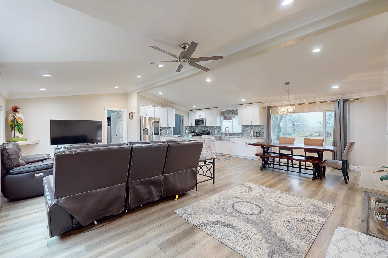 Oroville, California, 95966, United States, 2 Bedrooms Bedrooms, ,2 BathroomsBathrooms,Residential,For Sale,2008173