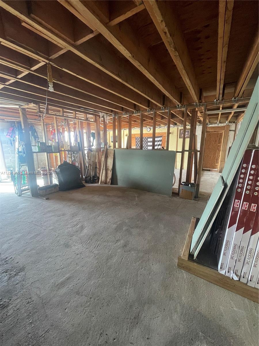 Hialeah, Florida, 33015, United States, 3 Bedrooms Bedrooms, ,2 BathroomsBathrooms,Residential,For Sale,1787509