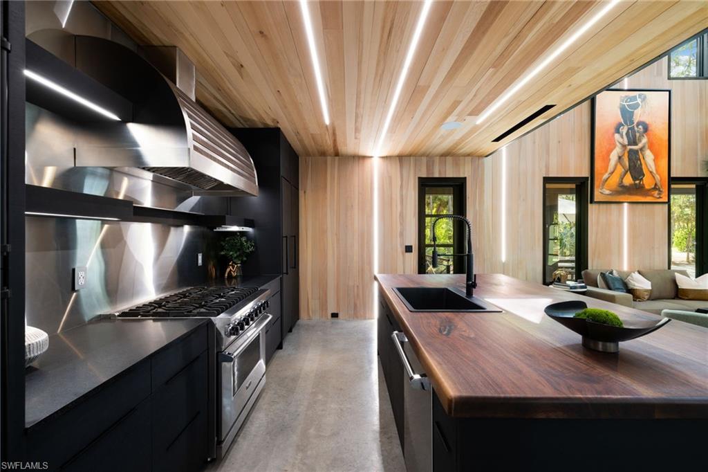 Naples, Florida, 34120, United States, 3 Bedrooms Bedrooms, ,4 BathroomsBathrooms,Residential,For Sale,1992036