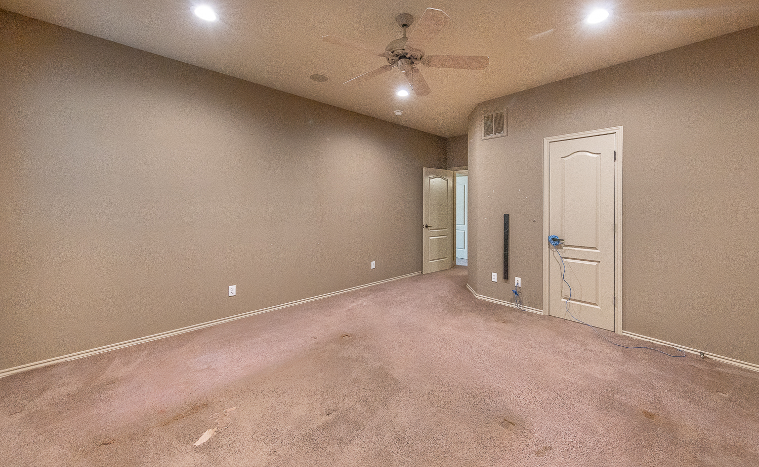 Lubbock, Texas, 79424, United States, 4 Bedrooms Bedrooms, ,3 BathroomsBathrooms,Residential,For Sale,1998502