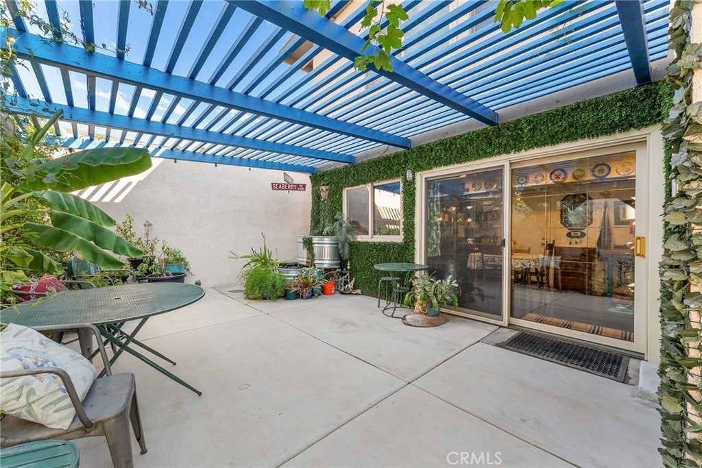 Redlands, California, 92374, United States, 3 Bedrooms Bedrooms, ,2 BathroomsBathrooms,Residential,For Sale,1980103