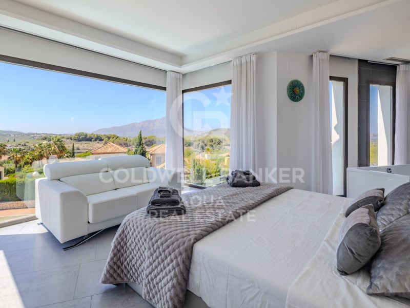 Jávea / Xàbia, Comunidad Valenciana, 03730, ES, 5 Bedrooms Bedrooms, ,5 BathroomsBathrooms,Residential,For Sale,1700607