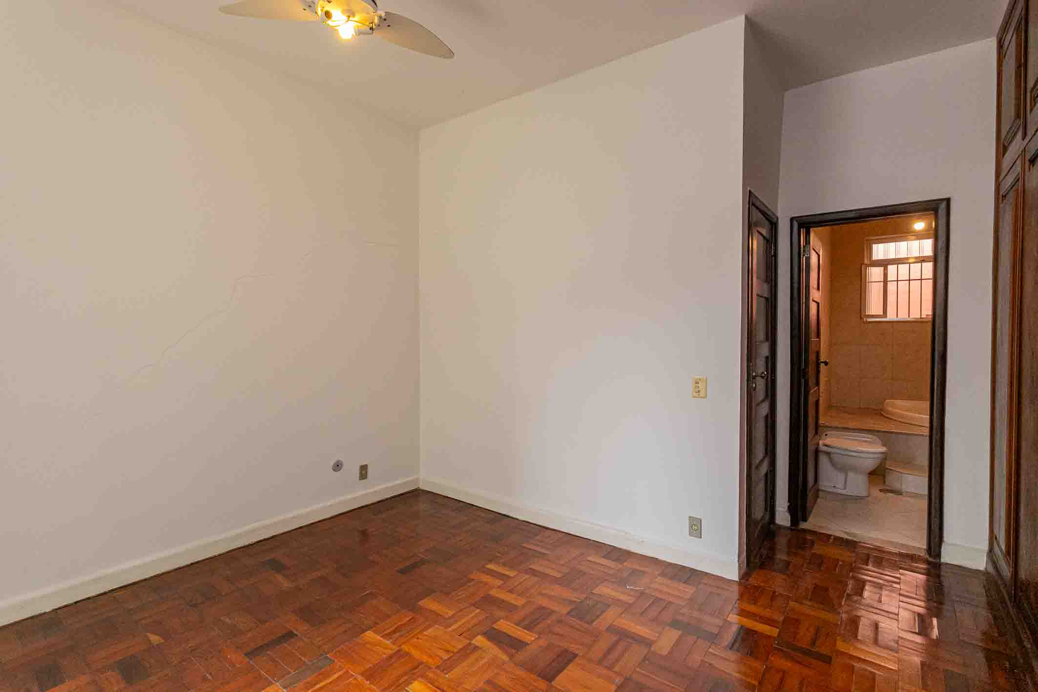  Residence on a quiet street with expansion potential - 物件實景