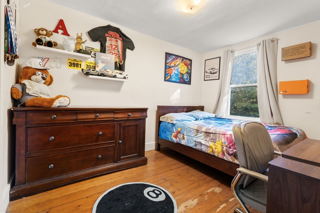 Weston, Massachusetts, 02493, United States, 3 Bedrooms Bedrooms, ,3 BathroomsBathrooms,Residential,For Sale,1960469