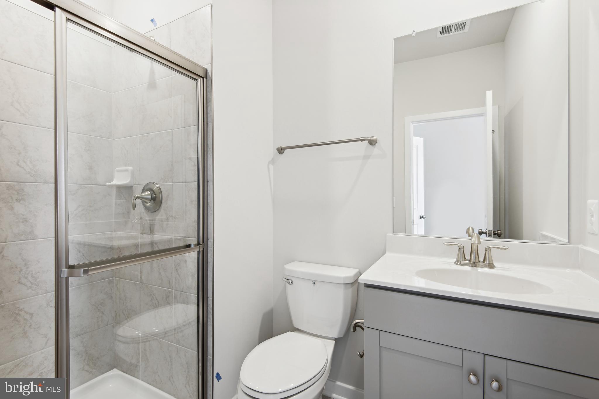 Jeffersonton, Virginia, 22724, United States, 5 Bedrooms Bedrooms, ,6 BathroomsBathrooms,Residential,For Sale,1975660