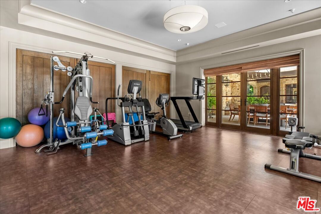 Beverly Hills, California, 90210, United States, 7 Bedrooms Bedrooms, ,15 BathroomsBathrooms,Residential,For Sale,1877085