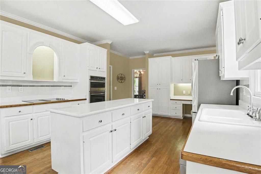 Buford, Georgia, 30519, United States, 5 Bedrooms Bedrooms, ,5 BathroomsBathrooms,Residential,For Sale,2044951
